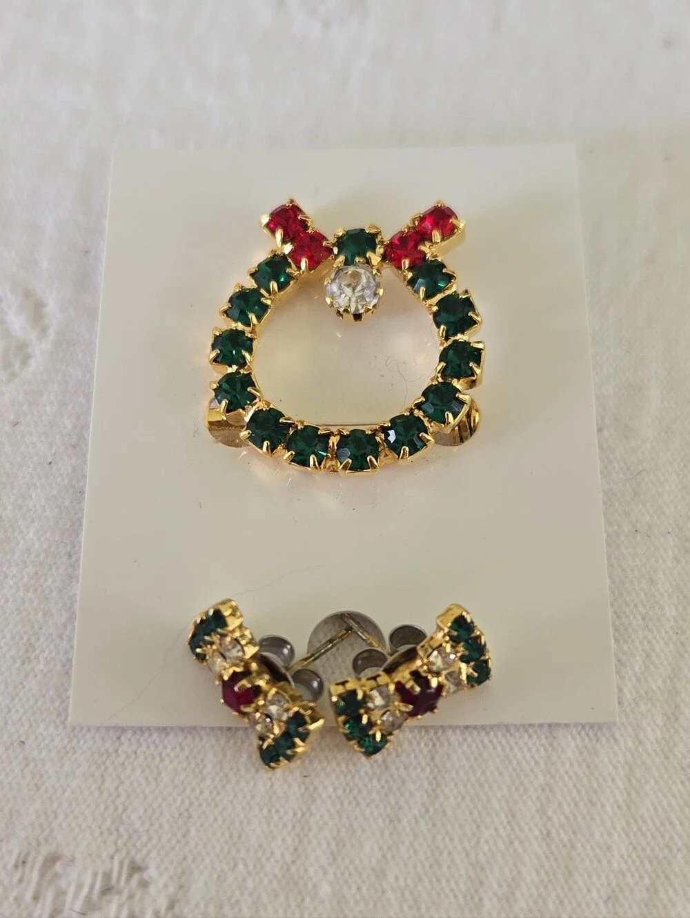 Holiday Gold-Tone Green and Red Crystal Wreath Brooch and Bow Earrings Set